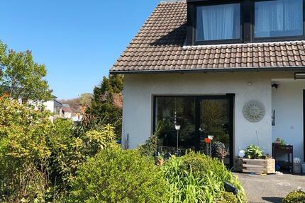 Einfamilienhaus mit gr. Garten in Lage, frei ab 1.11.