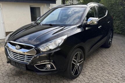 Hyundai ix35 84.400 km 9.500 € Detmold 32760