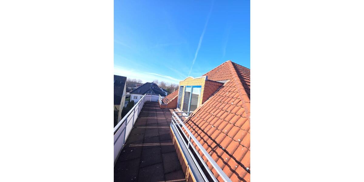 GESEKE DG-WOHNUNG MIT GROẞER TERRASSE 3 zimmer