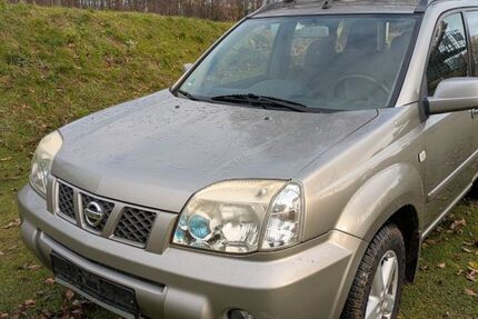 Nissan X-Trail 174.564 km 4.200 € Oerlinghausen 33813