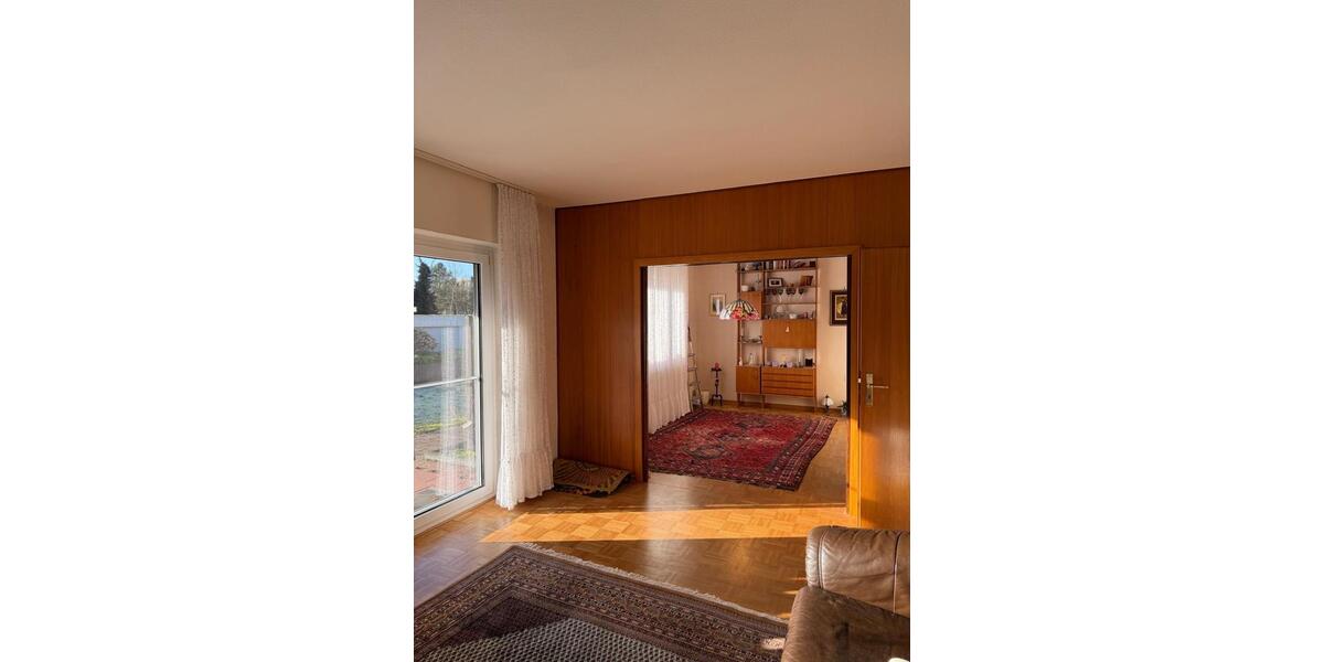 Etagenwohnung Schloß Holte-Stukenbrock Stukenbrock - 5 Zimmer, 150 m&sup2;, 1.650&euro; | Angebot:25416098