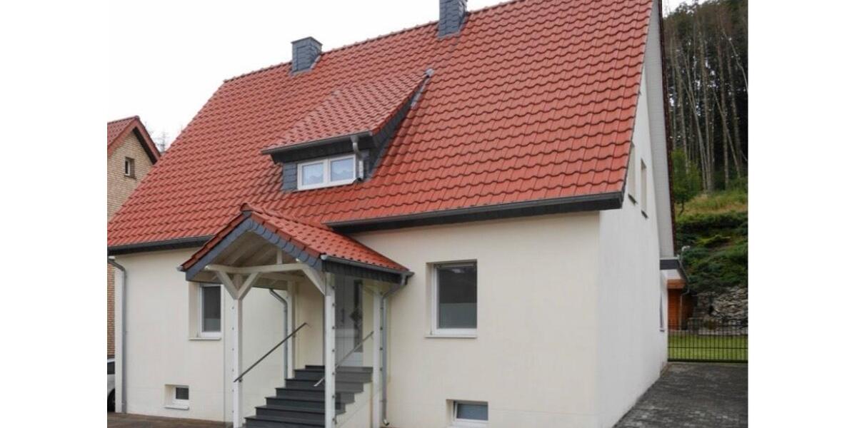 Freistehendes Einfamilienhaus mit großem Garten zur Miete 5 zimmer