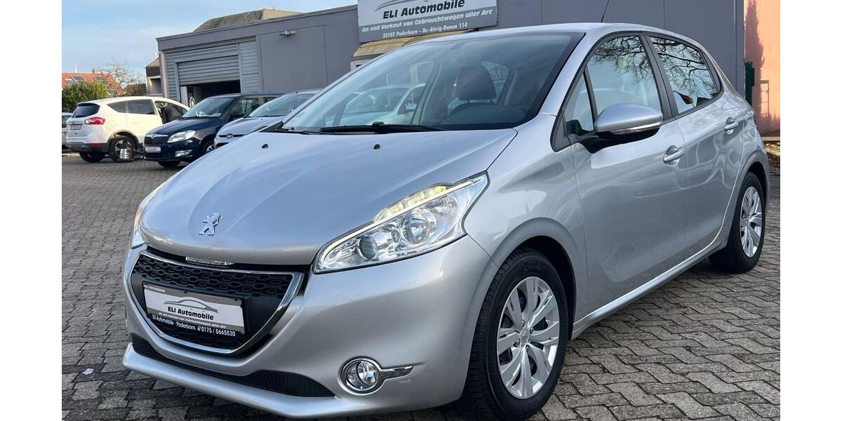 Peugeot 208 100.000 km 4.990 &euro; Paderborn 33102