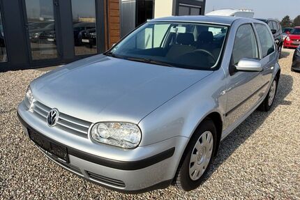 VW Golf 110.000 km 3.990 &euro; Paderborn 33106