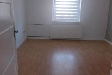 4 Zimmer Wohnung + Balkon & Wintergarten in Blomberg zu vermieten zimmer