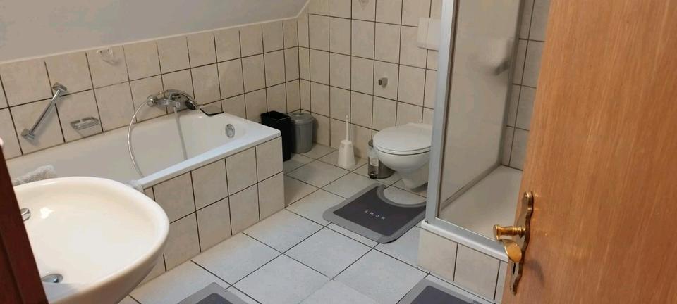 Etagenwohnung Paderborn Neuenbeken - 1 Zimmer, 40 m&sup2;, 400&euro; | Angebot:26267465