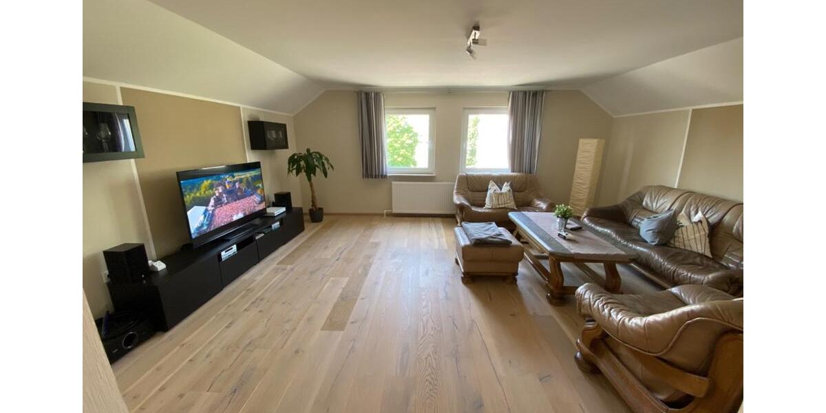 Dachgeschoßwohnung Detmold Hakedahl - 3 Zimmer, 90 m&sup2;, 139.000&euro; | Angebot:26901778