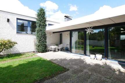 Stilvolles Bauhaus-Ein-Zweifamilienhaus in Seenähe - großzügig & wandelbar 8 zimmer