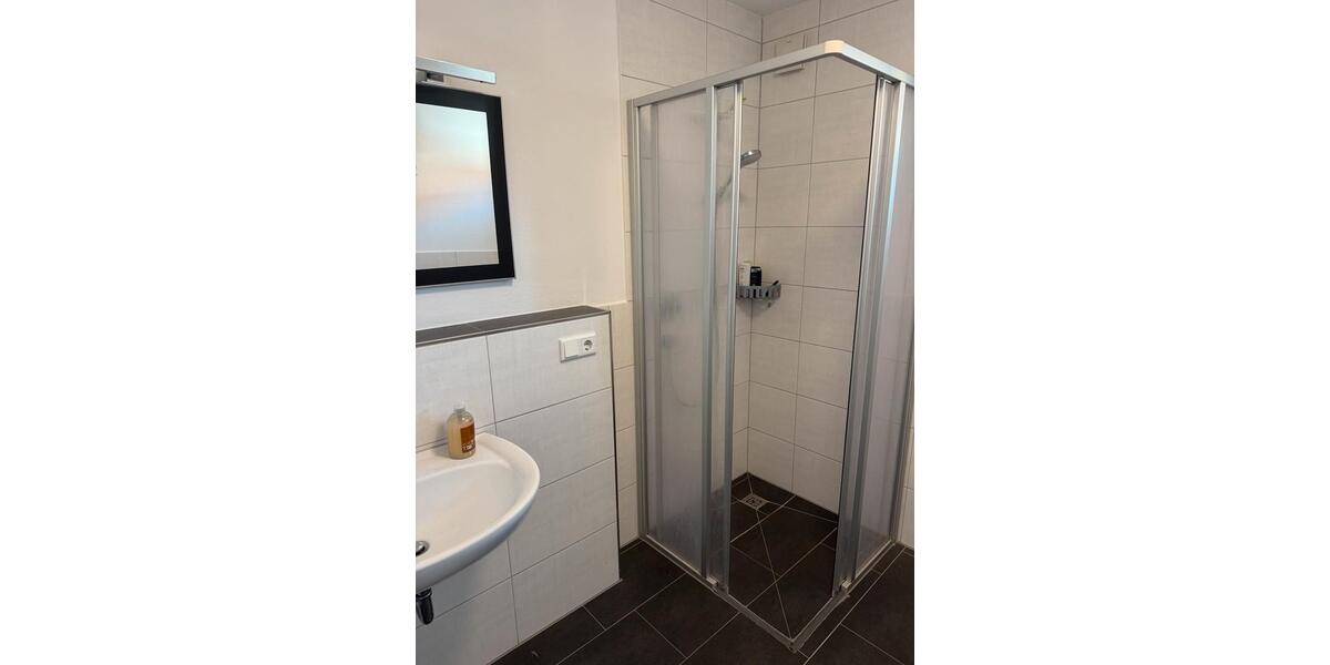 Etagenwohnung Paderborn - 2 Zimmer, 63 m&sup2;, 760&euro; | Angebot:27595446