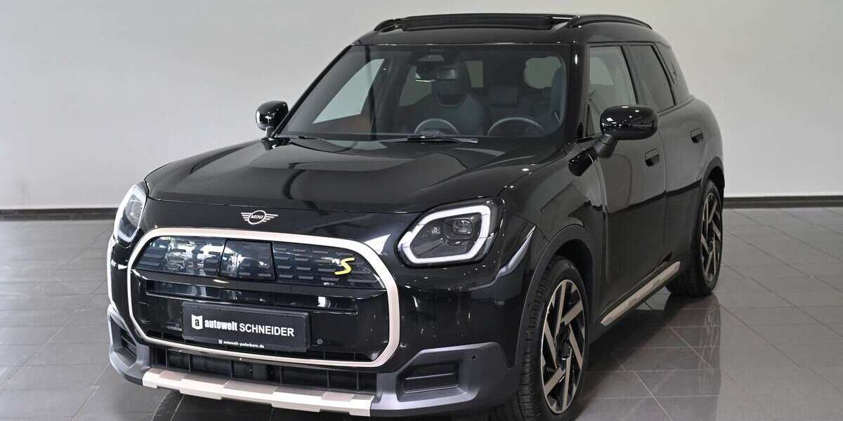 Mini Countryman SE All4 25.433 km 37.950 &euro; Paderborn 33100
