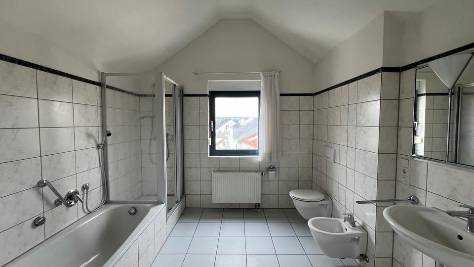 Maisonettenwohnung Bad Lippspringe - 4 Zimmer, 137 m&sup2;, 298.000&euro; | Angebot:27426893