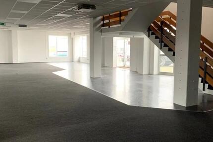 Professionelle Einzelhandelsfläche im EG (F70-0-3) in Paderborn 350m² zimmer