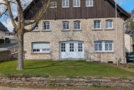 Haus Steinheim - 8 Zimmer, 320 m&sup2;, 420.000&euro; | Angebot:26048679