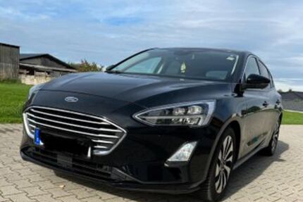 Ford Focus 102.000 km 9.700 € Schloß Holte-Stukenbrock 33758