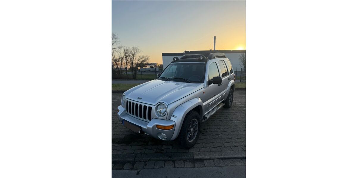 Jeep Cherokee 205.000 km 4.650 &euro; Altenbeken 33184