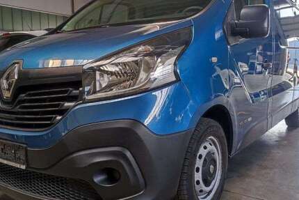 Renault Trafic 98.400 km 10.990 &euro; Paderborn 33100