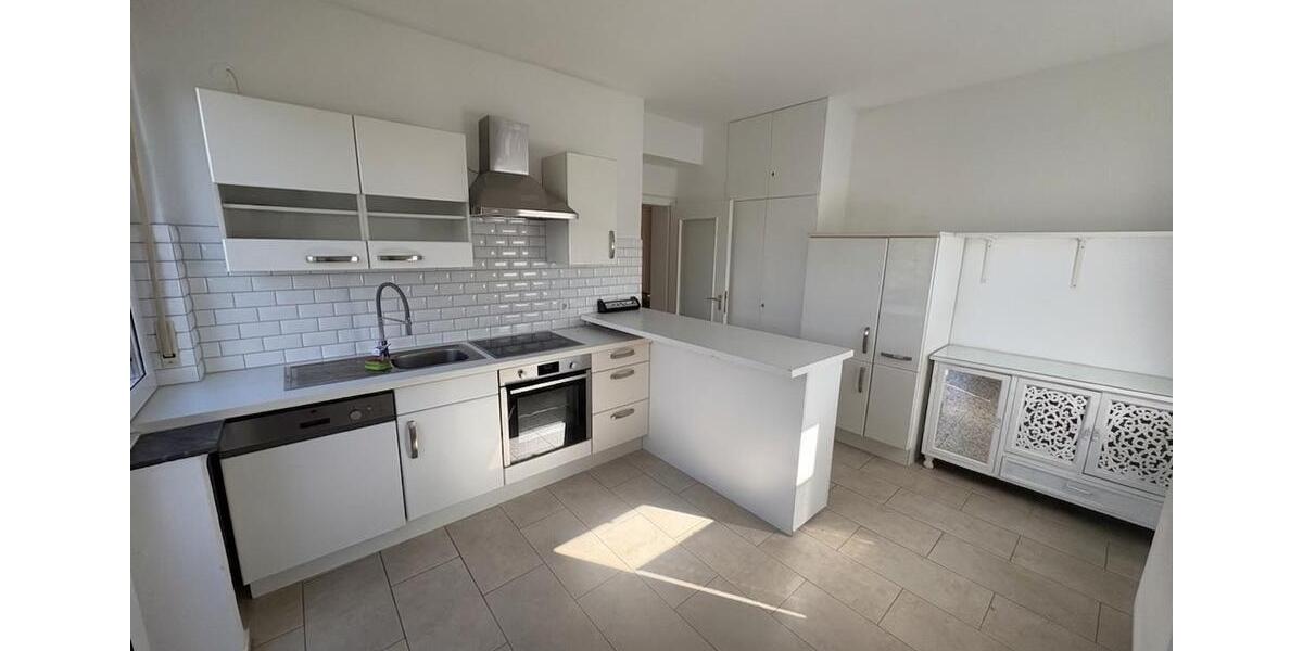 Dachgeschoßwohnung Paderborn - 3 Zimmer, 106 m&sup2;, 950&euro; | Angebot:27632247
