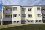 Charmante 3-Zimmer-Wohnung mit Loggia & Garage in Schloß Neuhaus