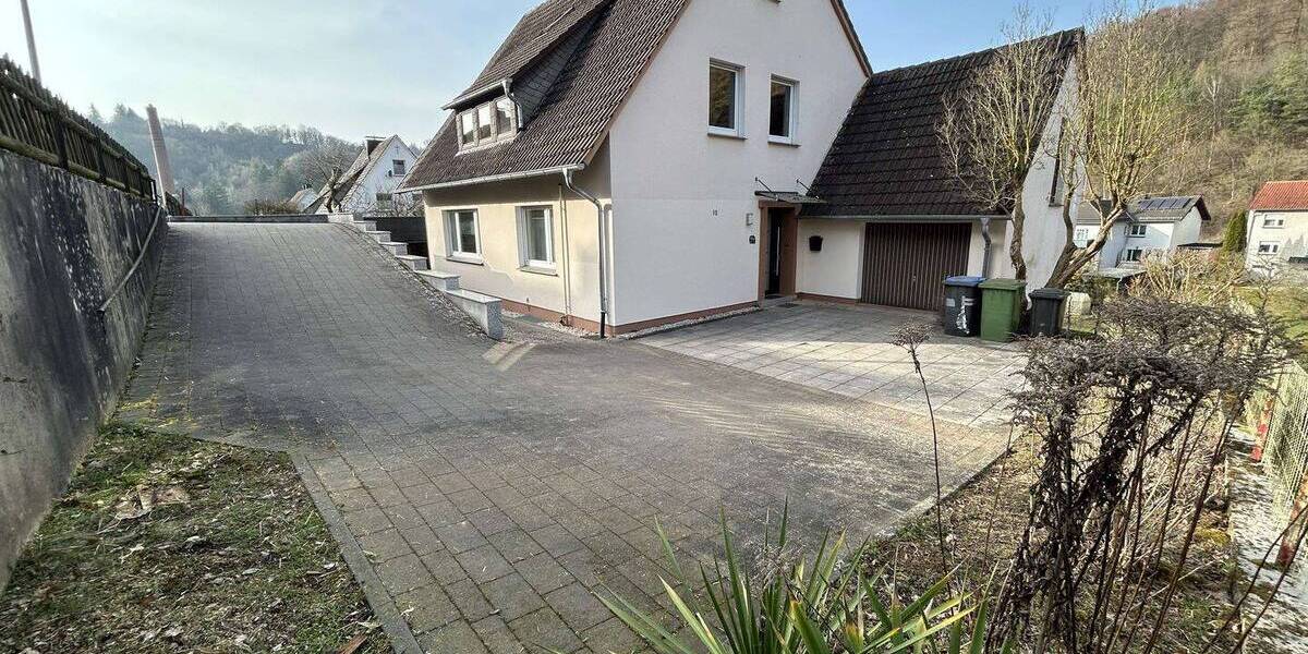 Einfamilienhaus Marsberg Niedermarsberg - 5 Zimmer, 137 m&sup2;, 260.000&euro; | Angebot:25928324