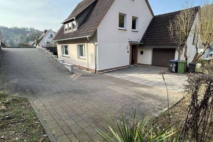 Haus Marsberg Niedermarsberg - 5 Zimmer, 137 m&sup2;, 230.000&euro; | Angebot:25928324