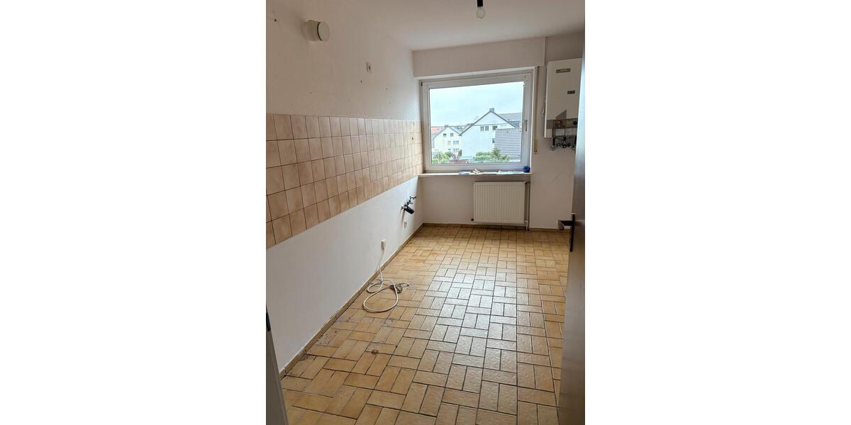 Dachgeschoßwohnung Detmold - 2 Zimmer, 75 m&sup2;, 830&euro; | Angebot:25234050