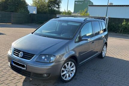 VW Touran 189.470 km 2.700 &euro; Brakel 33034