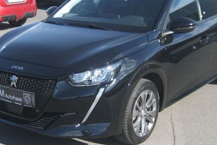 Peugeot 208 25.000 km 20.900 &euro; Detmold 32758