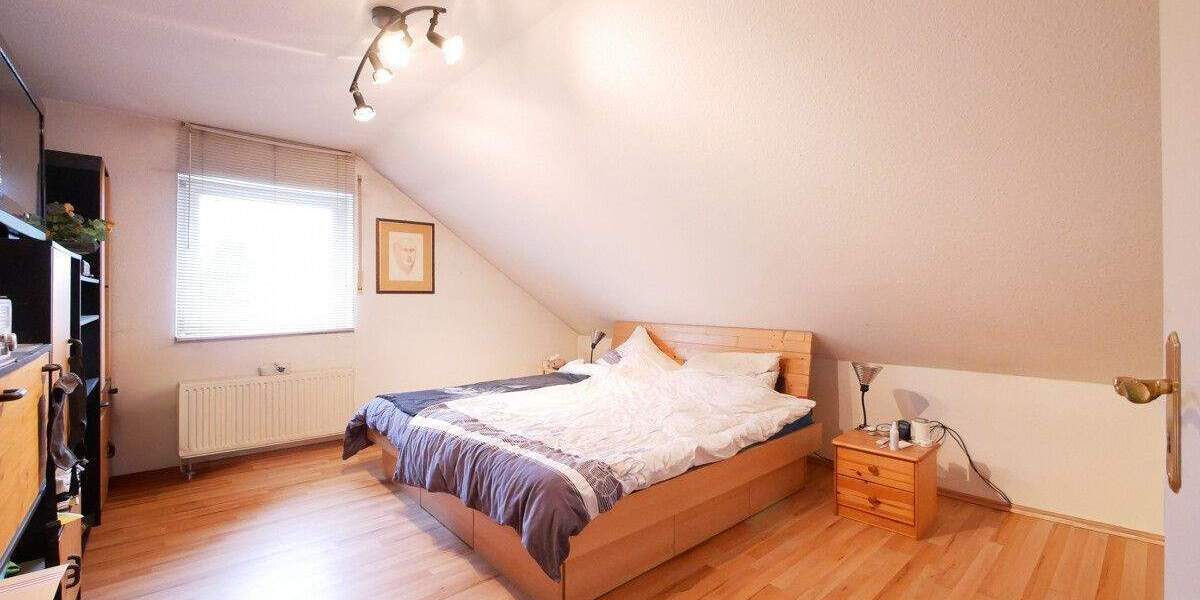 Doppelhaushälfte mit Garten und Potenzial in gefragtem Paderborn-Elsen 5 zimmer