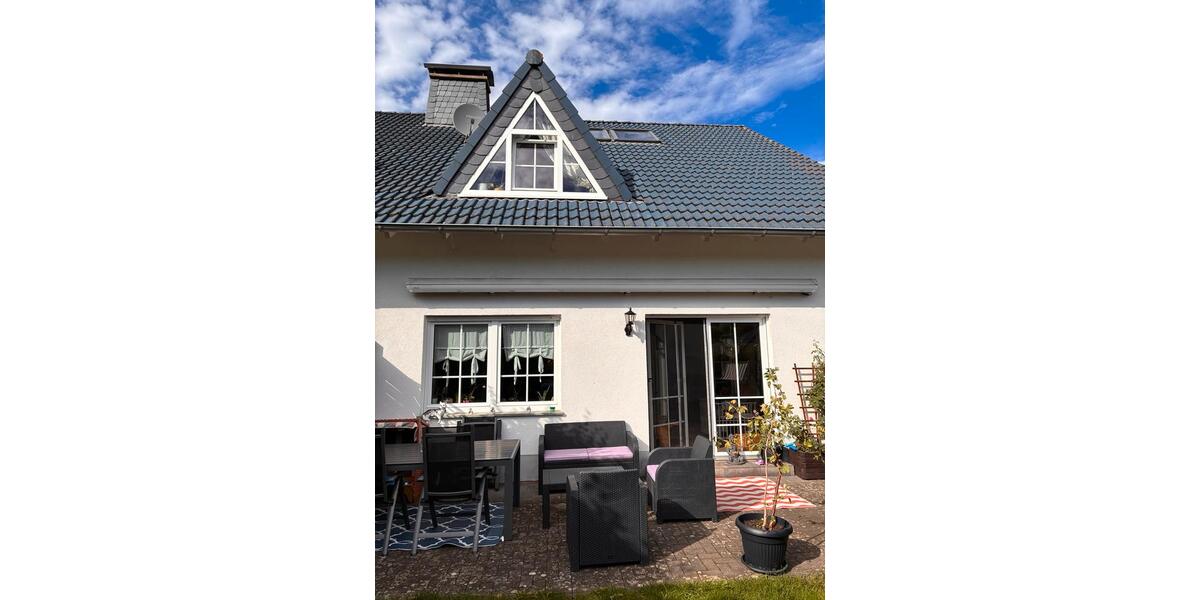 Doppelhaushälfte Bad Driburg - 6 Zimmer, 190 m&sup2;, 349.000&euro; | Angebot:27457376