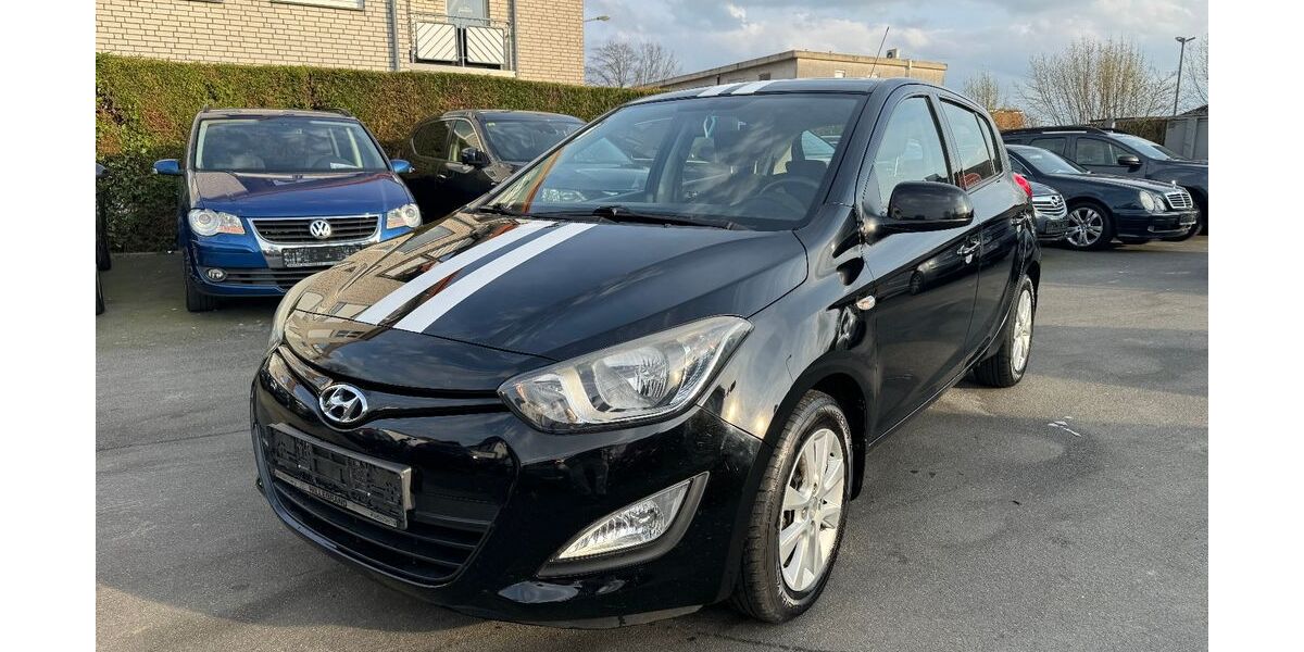 Hyundai i20 173.000 km 3.900 € Paderborn 33100