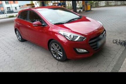 Hyundai i30 154.000 km 7.500 &euro; Detmold 32756