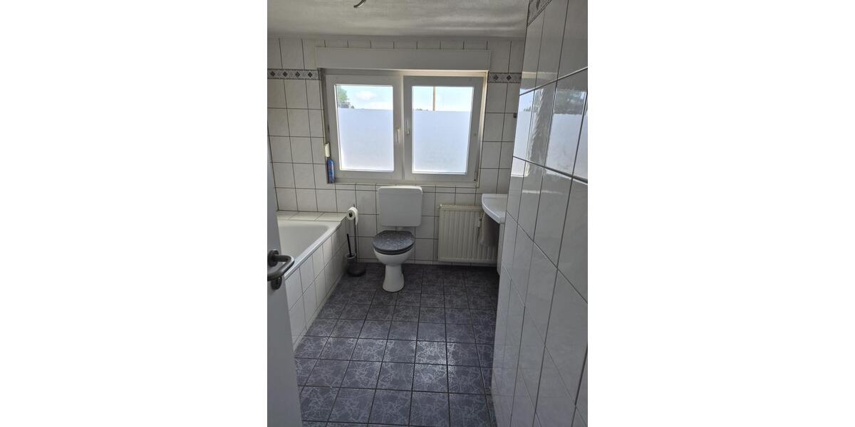 Dachgeschoßwohnung Hövelhof - 2 Zimmer, 65 m&sup2;, 800&euro; | Angebot:27626190