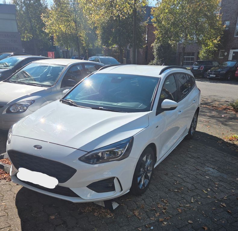 Ford Focus 94.015 km 18.500 € Langenberg 33449