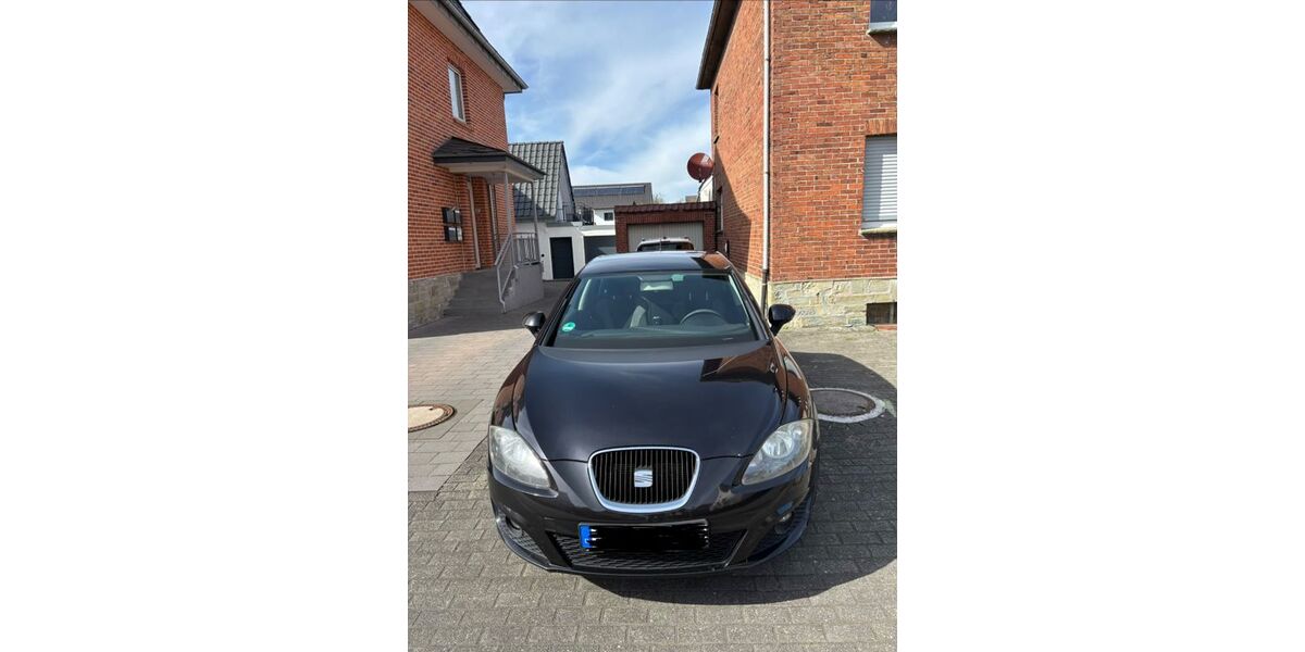 Seat Leon 174.149 km 2.600 &euro; Salzkotten 33154