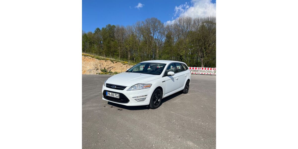 Ford Mondeo 125.572 km 8.200 &euro; Büren 33142
