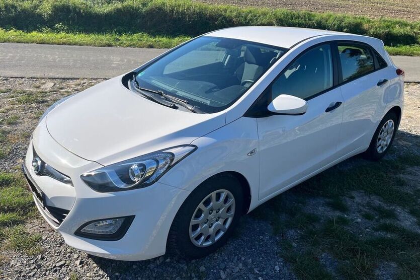 i30