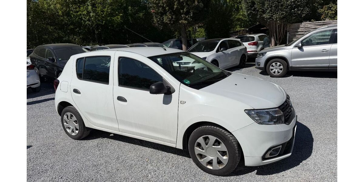 Dacia Sandero 75.000 km 5.900 &euro; Detmold 32758