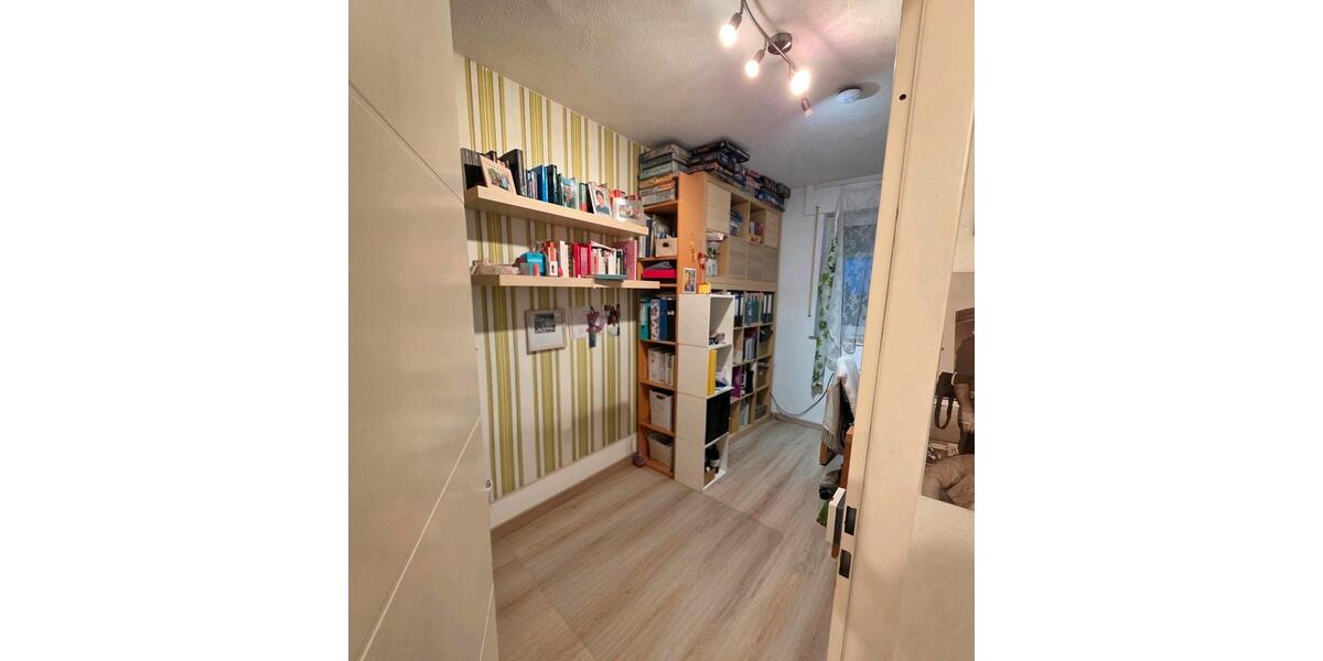 Helle Maisonette-Wohnung mit Balkon – ca. 96 m² – privat 4 zimmer