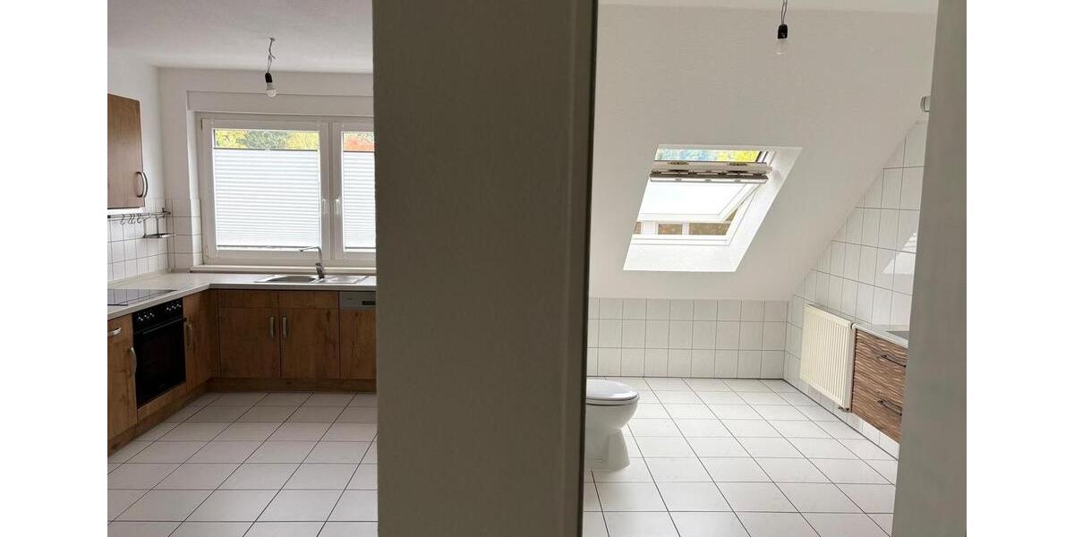 Dachgeschoßwohnung Detmold Hiddesen - 3 Zimmer, 77 m&sup2;, 210.000&euro; | Angebot:27168185