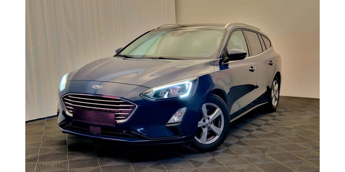 Ford Focus 94.000 km 17.300 &euro; Bad Lippspringe 33175