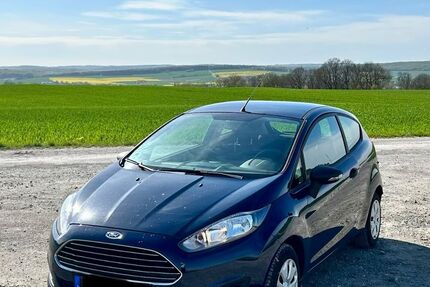 Ford Fiesta 182.000 km 2.899 &euro; Brakel 33034