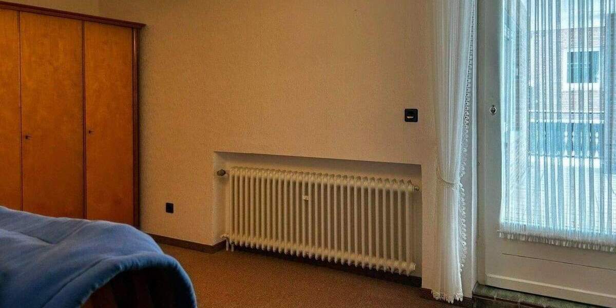 Einfamilienhaus Steinheim Sandebeck - 9 Zimmer, 209 m&sup2;, 249.000&euro; | Angebot:25687387