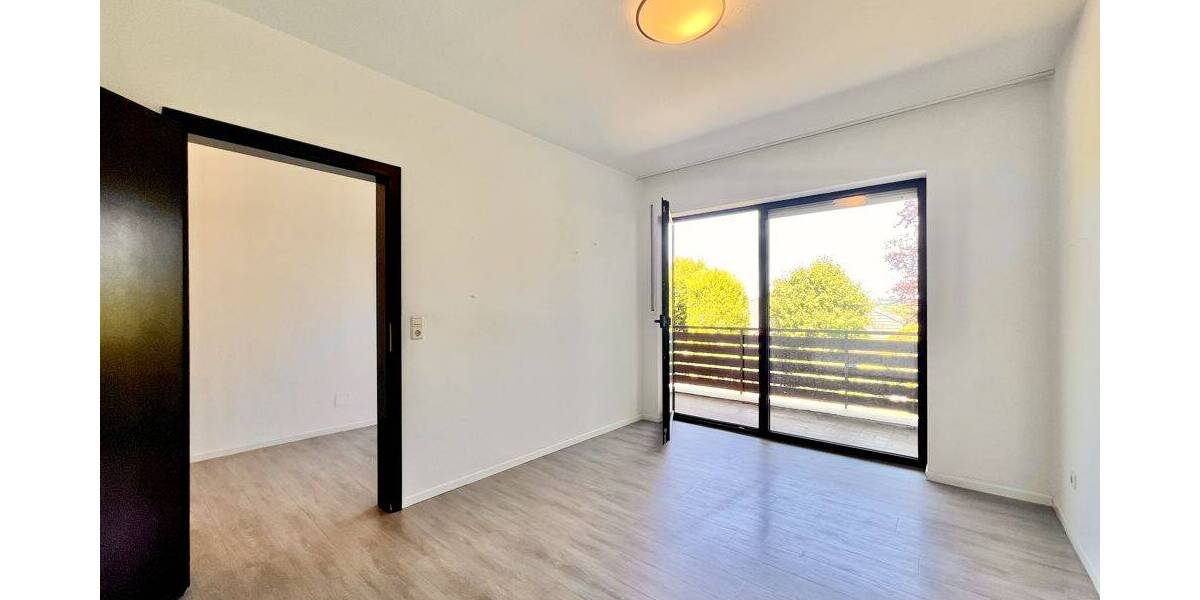 Etagenwohnung Detmold Innenstadt - 3 Zimmer, 75 m&sup2;, 175.000&euro; | Angebot:26909857