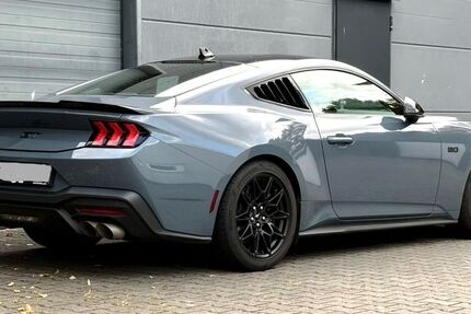 Ford Mustang 37.000 km 49.400 &euro; Lippstadt 59557