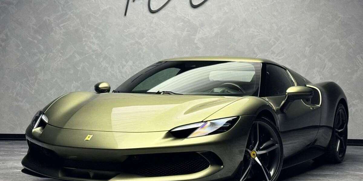 Ferrari 296 GTB 4.545 km 249.880 &euro; Paderborn 33100