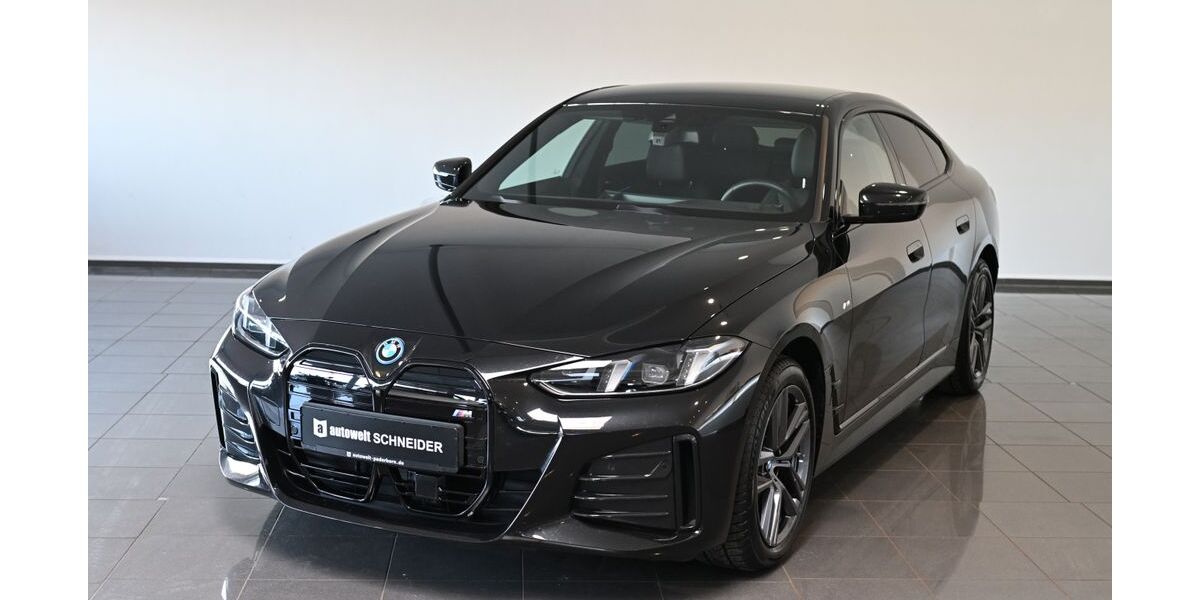 BMW i4 41.573 km 42.950 &euro; Paderborn 33100