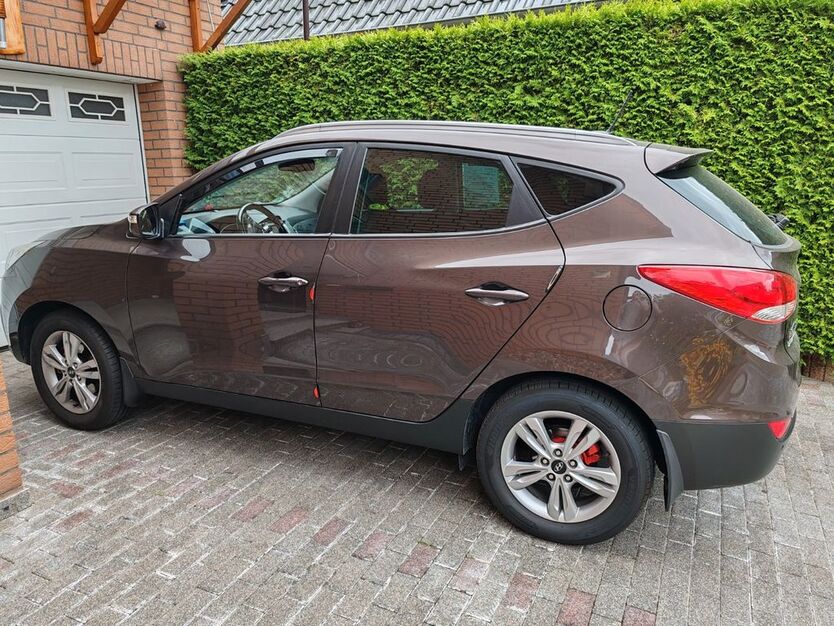 Hyundai ix35 108.000 km 9.000 € Bad Lippspringe 33175