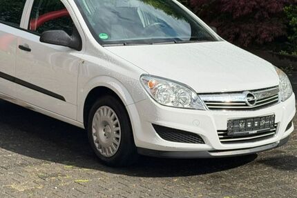 Opel Astra 143.000 km 2.999 &euro; Paderborn 33100