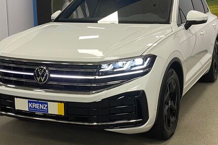 VW Touareg 13.781 km 61.950 &euro; Paderborn 33100