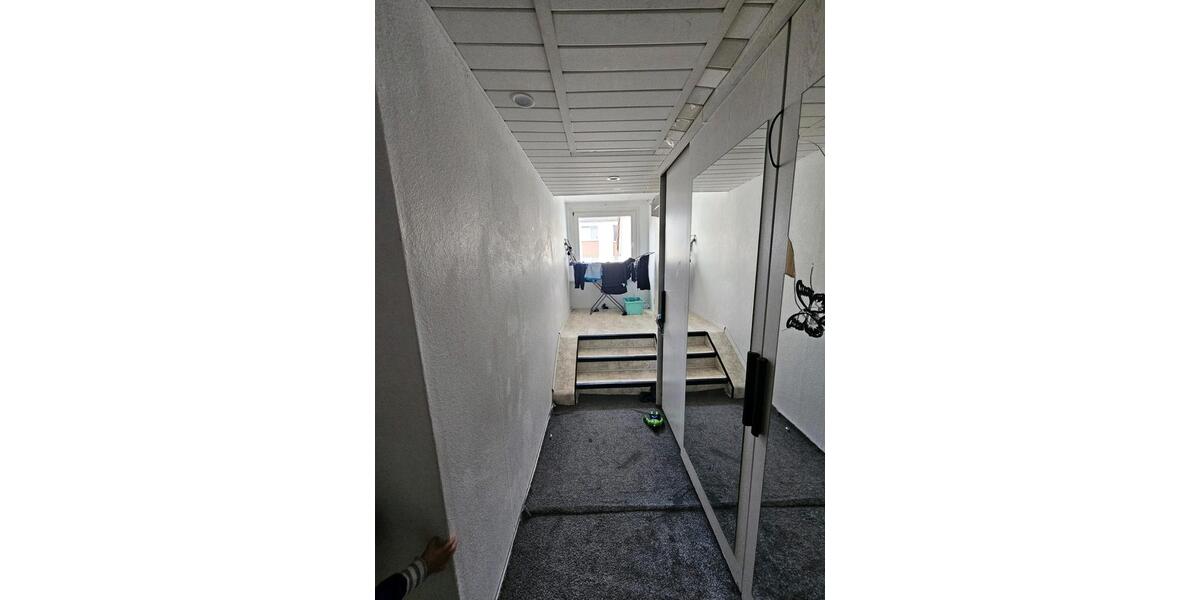 Dachgeschoßwohnung Horn-Bad Meinberg Bad Meinberg - 4 Zimmer, 117 m&sup2;, 950&euro; | Angebot:26190240